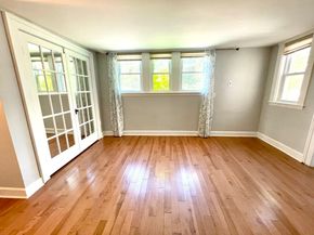 1 Green St. 2, Marblehead MA 01945