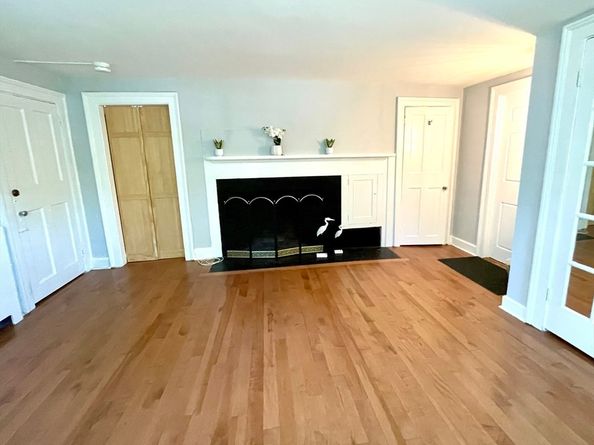 1 Green St. 2, Marblehead MA 01945