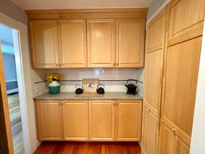 1 Green St. 2, Marblehead MA 01945