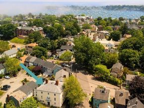 1 Green St. 2, Marblehead MA 01945