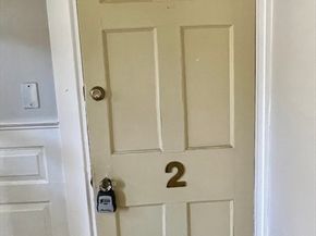 1 Green St. 2, Marblehead MA 01945