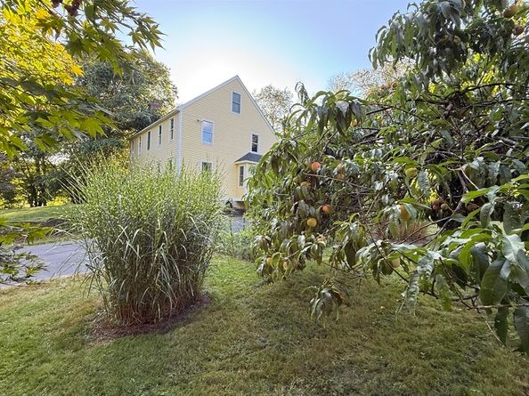291 Harvard Rd, Bolton MA 01740