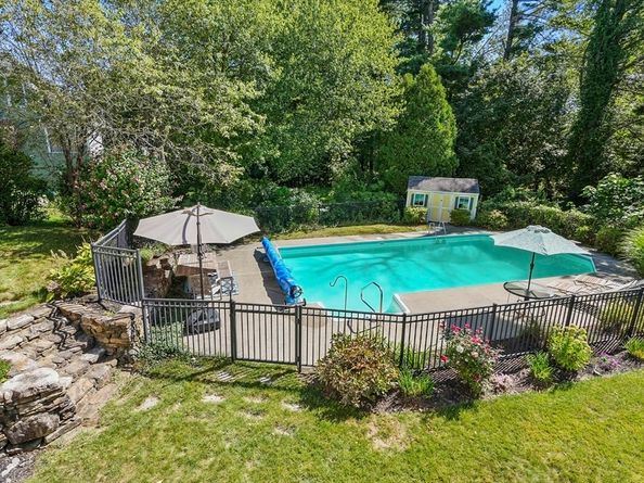 27 Jethro Peters Lane, Northborough MA 01532