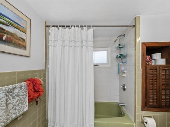 339 Bunker Hill Street, Boston MA 02129