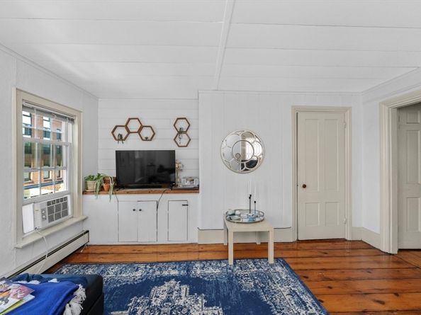 339 Bunker Hill Street, Boston MA 02129