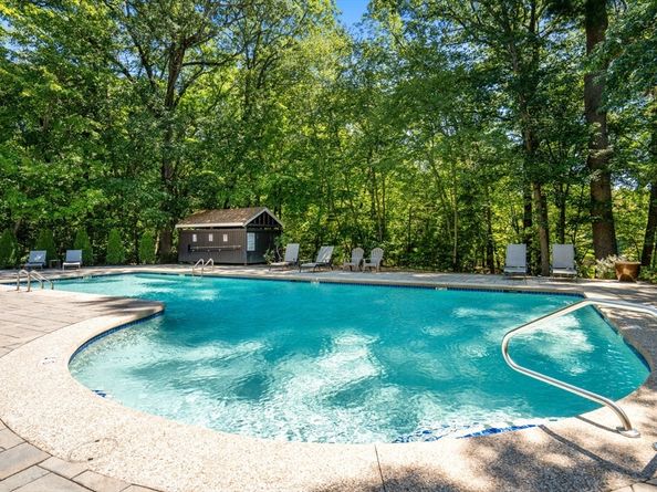 228 Allandale Rd 1B, Boston MA 02467