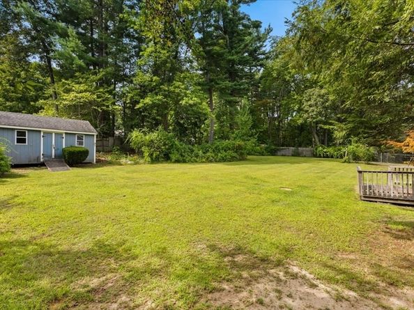 83 River Rd, Norfolk MA 02056