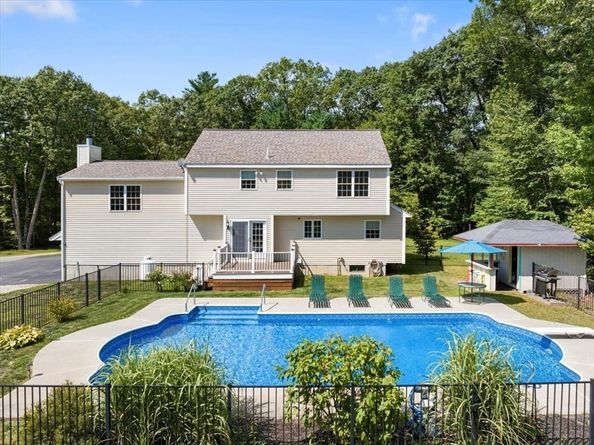 11 Elm Street, Douglas MA 01516