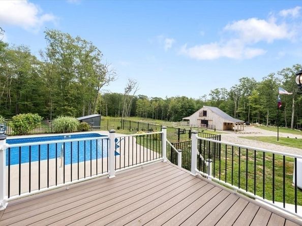 11 Elm Street, Douglas MA 01516