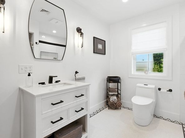 60 Claybrook Road, Dover MA 02030