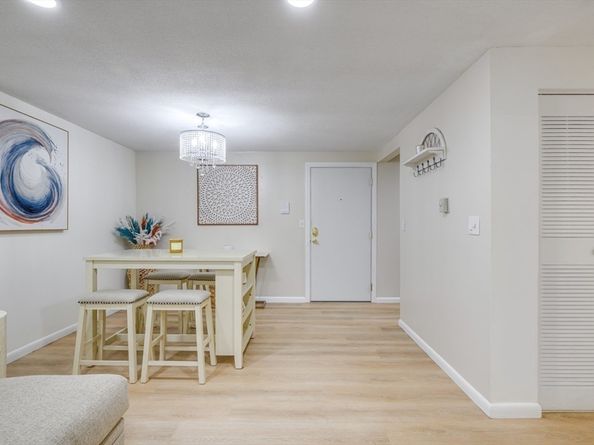 200 Manning St 16C, Hudson MA 01749