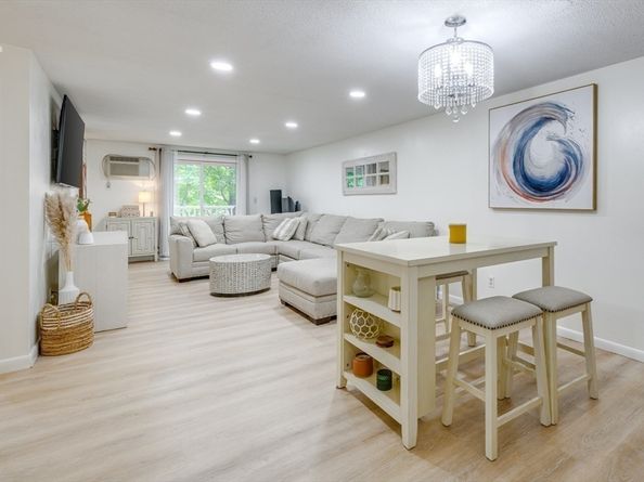 200 Manning St 16C, Hudson MA 01749