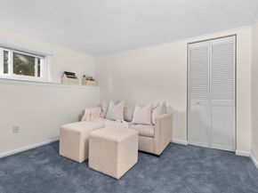 14 Richard Rd, Medway MA 02053