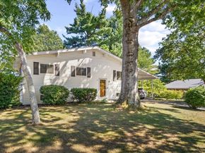 14 Richard Rd, Medway MA 02053