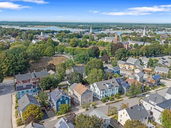 14 Dalton St 14, Newburyport MA 01950