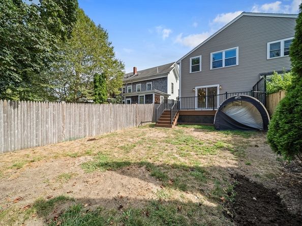 14 Dalton St 14, Newburyport MA 01950