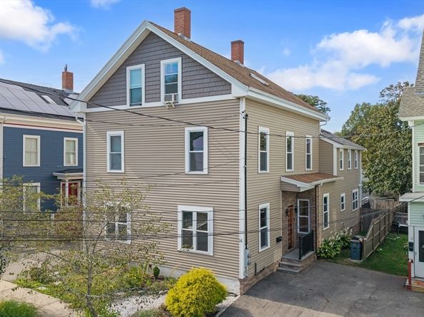 14 Dalton St 14, Newburyport MA 01950