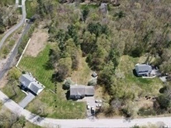 93 Haggerty Rd, Charlton MA 01507