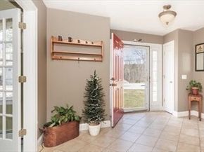 93 Haggerty Rd, Charlton MA 01507