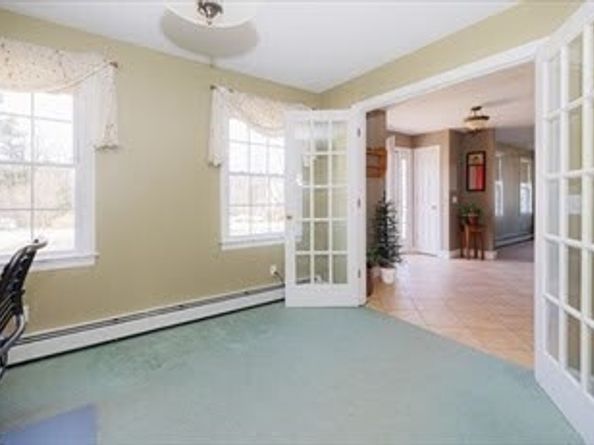93 Haggerty Rd, Charlton MA 01507