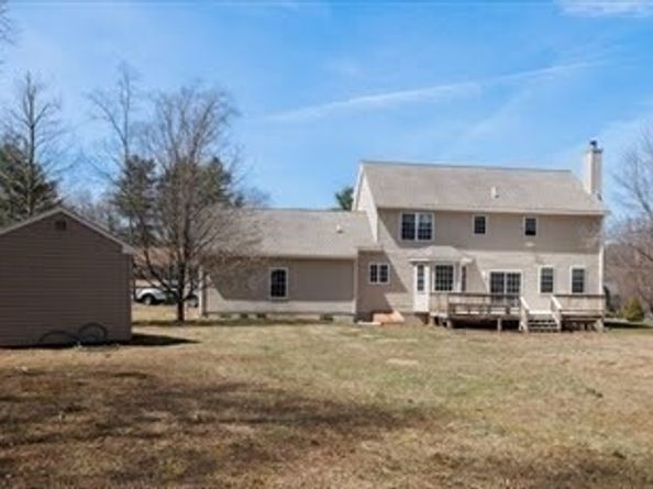 93 Haggerty Rd, Charlton MA 01507