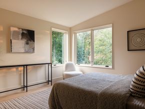 11 Sacramento Place, Cambridge MA 02138