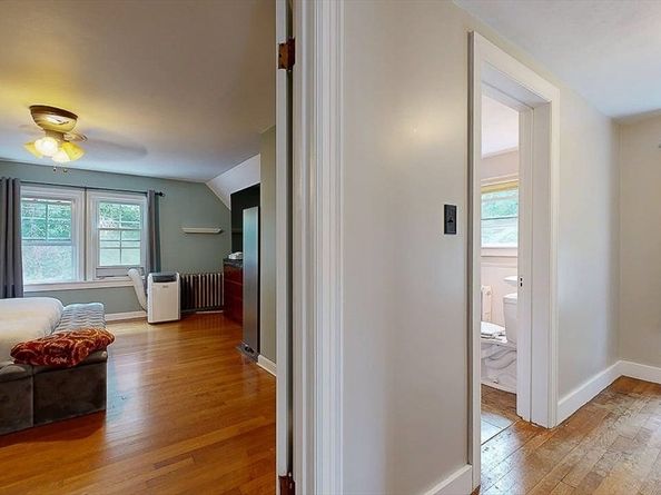 21 Pleasant St, Brookfield MA 01506