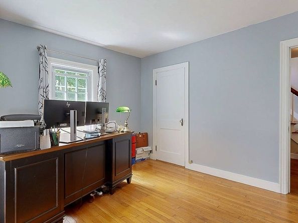 21 Pleasant St, Brookfield MA 01506