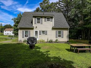 21 Pleasant St, Brookfield MA 01506