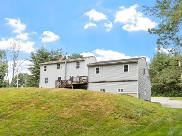 213 Cedar St, Sturbridge MA 01518