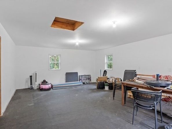 213 Cedar St, Sturbridge MA 01518