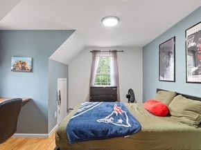 213 Cedar St, Sturbridge MA 01518