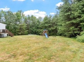 213 Cedar St, Sturbridge MA 01518