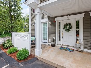32 Pommogussett Rd