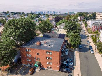 39 Cary Avenue