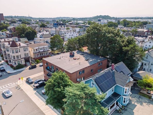 39 Cary Avenue 14, Chelsea MA 02150
