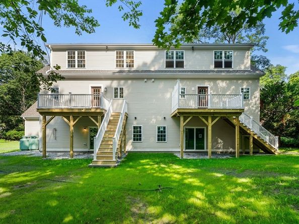 156 Chestnut Street 15, North Andover MA 01845