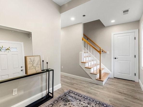156 Chestnut Street 15, North Andover MA 01845