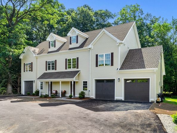 156 Chestnut Street 15, North Andover MA 01845