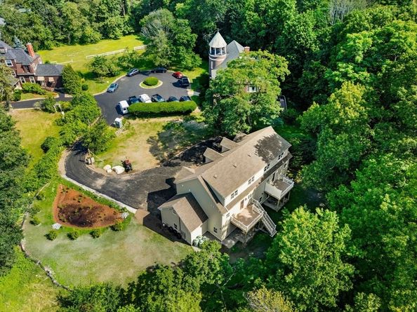 156 Chestnut Street 15, North Andover MA 01845