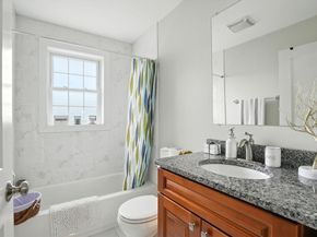 56 Town Hill St 56, Quincy MA 02169