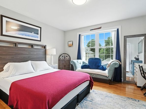 56 Town Hill St 56, Quincy MA 02169
