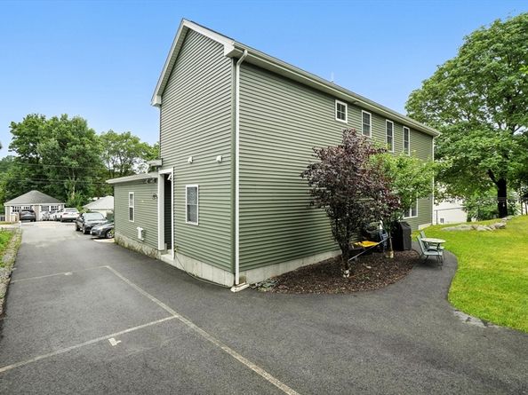 56 Town Hill St 56, Quincy MA 02169