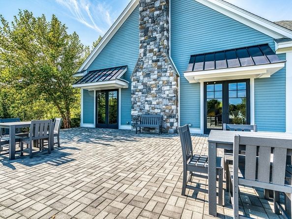 10 Waterville Lane 10, Hopkinton MA 01748