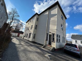 7 Bluff St