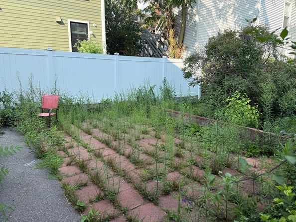 57-59 Myrtle St, Somerville MA 02145