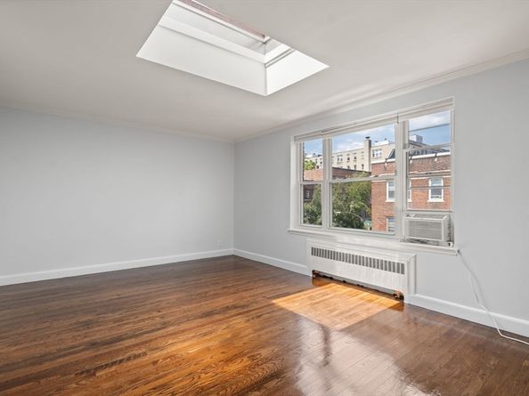 88 Strathmore 7, Boston MA 02135