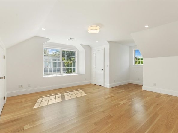 40 Foxcroft Road, Winchester MA 01890