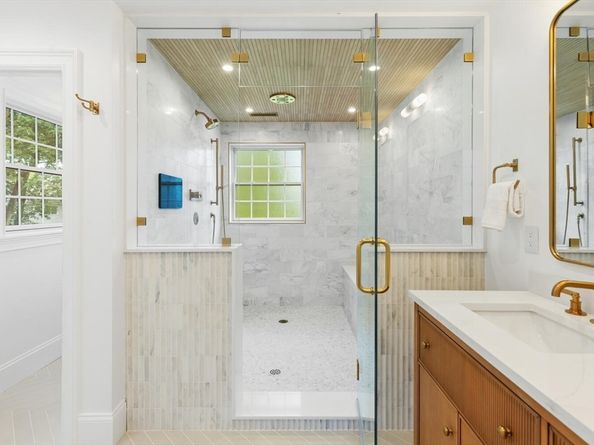 40 Foxcroft Road, Winchester MA 01890