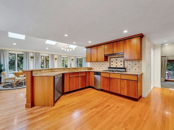 17 Cold Harbor Dr, Northborough MA 01532